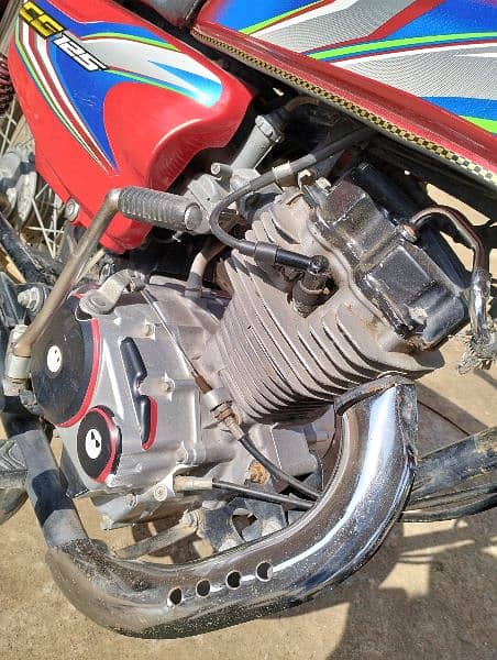 Honda 125 all ok condition ok contact me 2