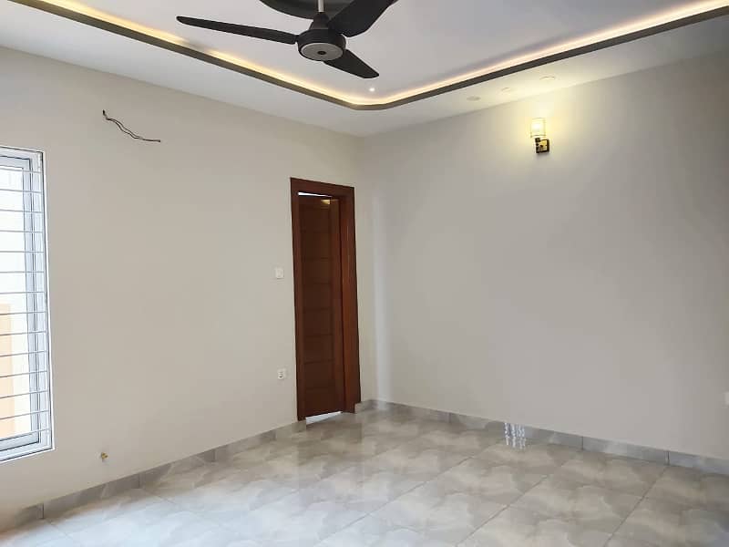 Brand New Condition Single Unit House For Rent 6