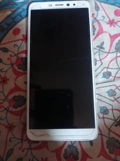 Infinix hot s3 3/32 with box charger and handfree