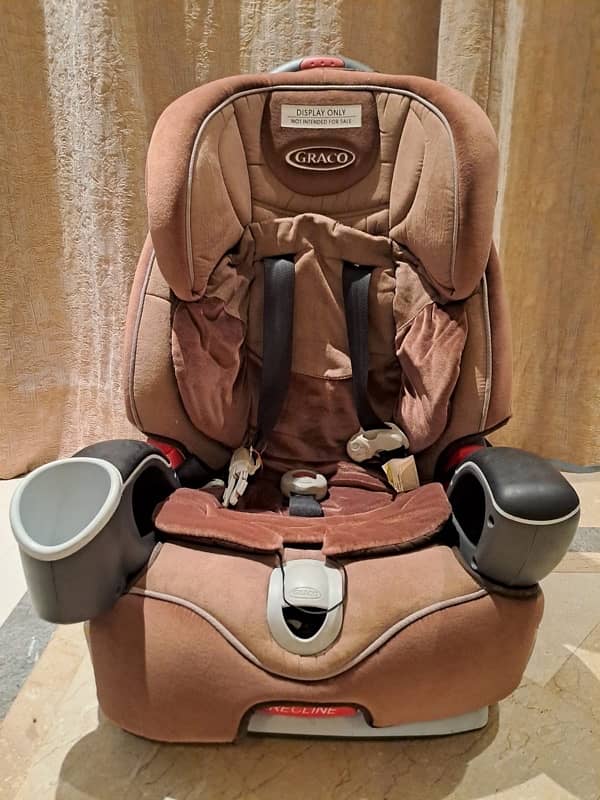 Graco child car seat available for sale 0