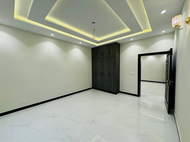 10 2nd Portion Available For Rent In Pak Arab 1