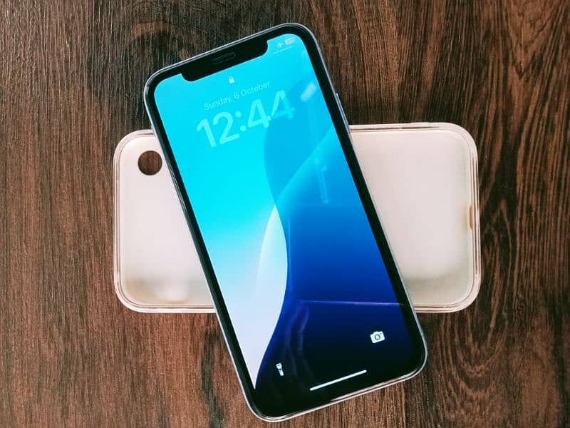 iphone XR 128gb only exchange good iphone 2