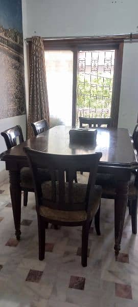 Wooden Dining Table with 06 Chairs, very fine condition 09/10. 3