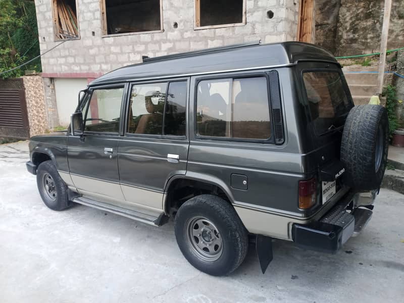 Mitsubishi pajero 1991 9