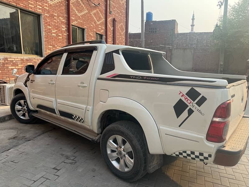 Toyota Hilux 2014 5