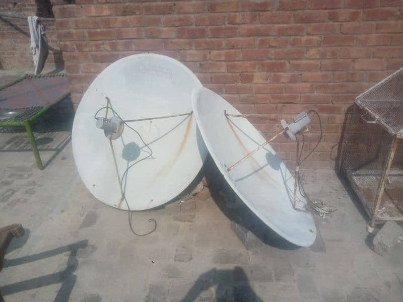 2 dishes and 1 resiver for sale baray taway 6