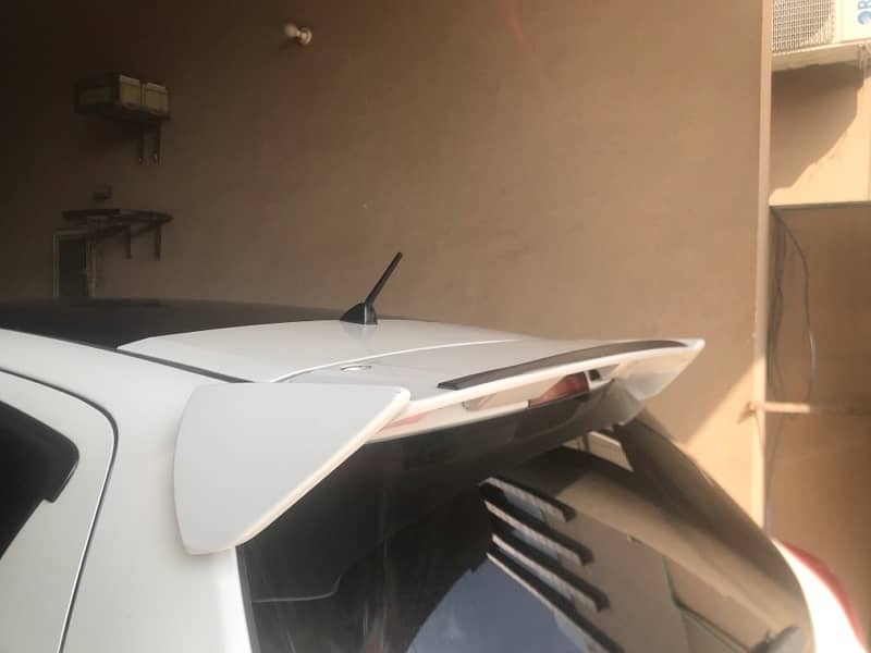 car spoiler 0