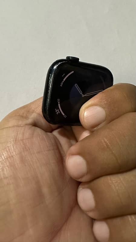 Apple Watch series 8 45MM 3