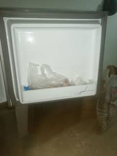 Dawlance Fridge in New condition 1st hand used with care