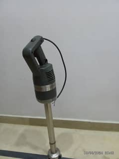 robot coupe hand blender available for sell in good working condition