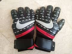 goalkeeper gloves