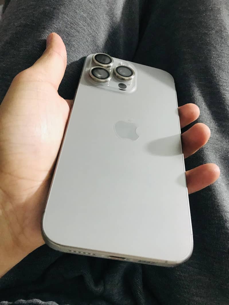 Iphone 15 Pro Max 256 (Natural Titanium) JV 1