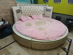 Round bed king size 0