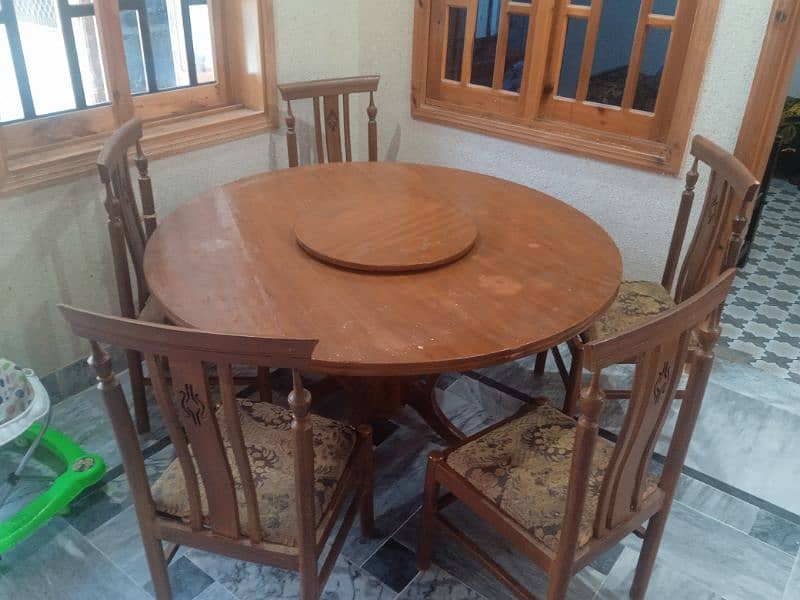 Dinning Table with 5 chairs 2