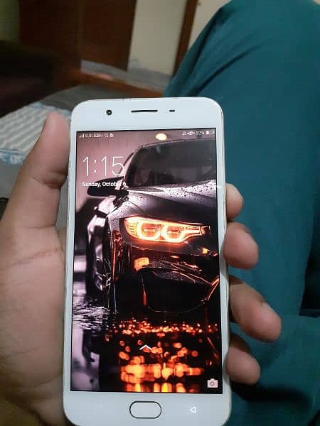 Oppo f1s good condition 0