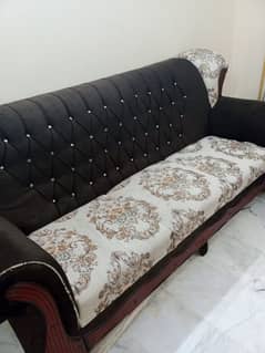 7 seater excellent condition sofa set