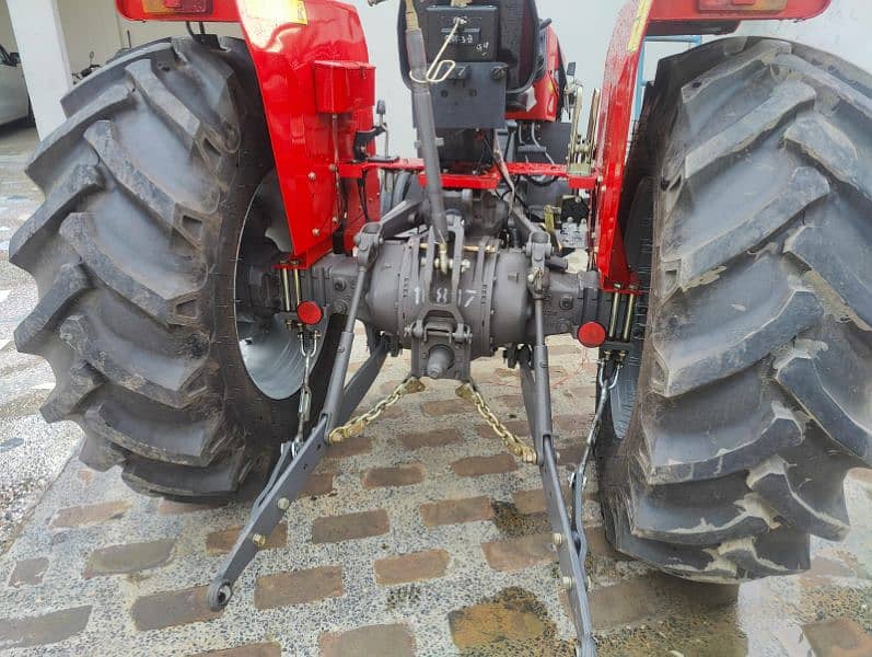 Massey 385 2024 Model 4