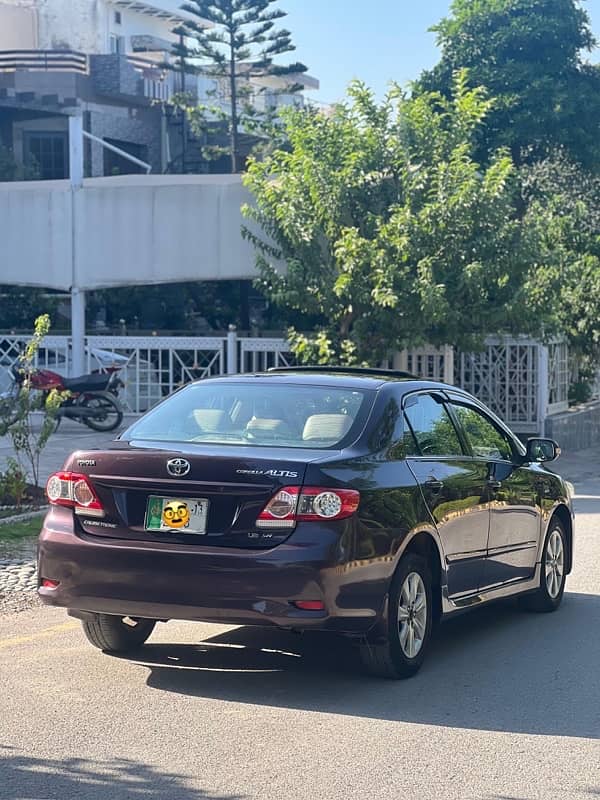 Toyota Corolla Altis 2013 8