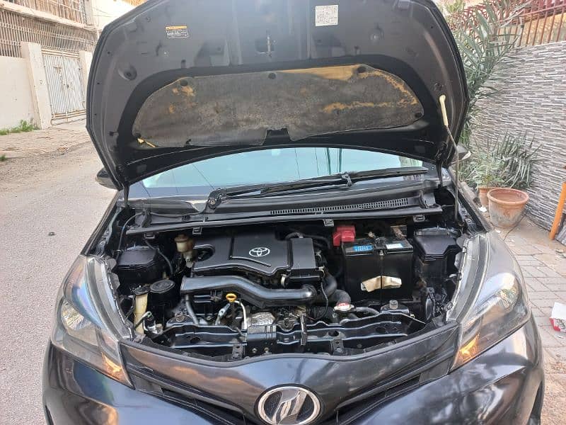 Toyota Vitz 2015 7