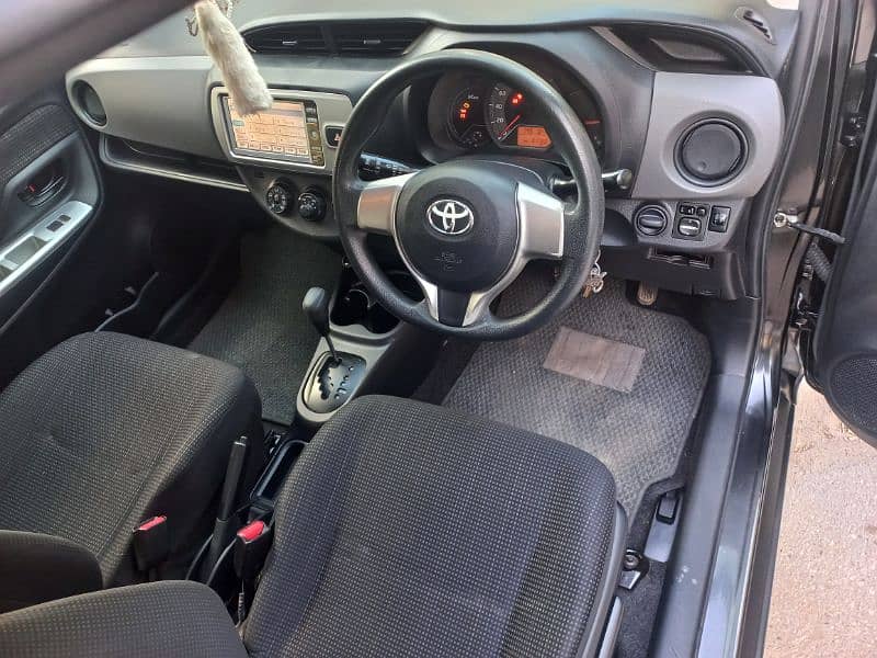 Toyota Vitz 2015 15