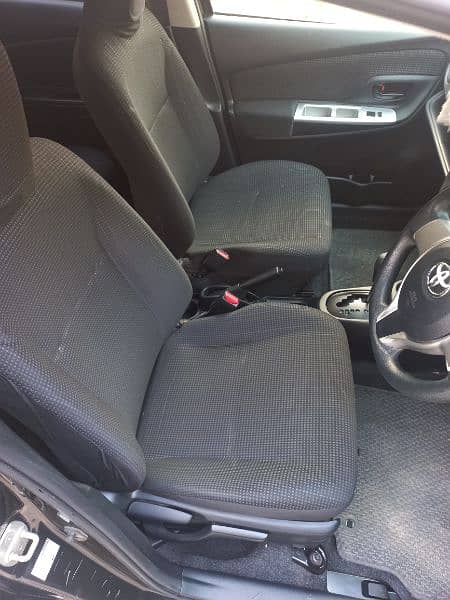 Toyota Vitz 2015 17