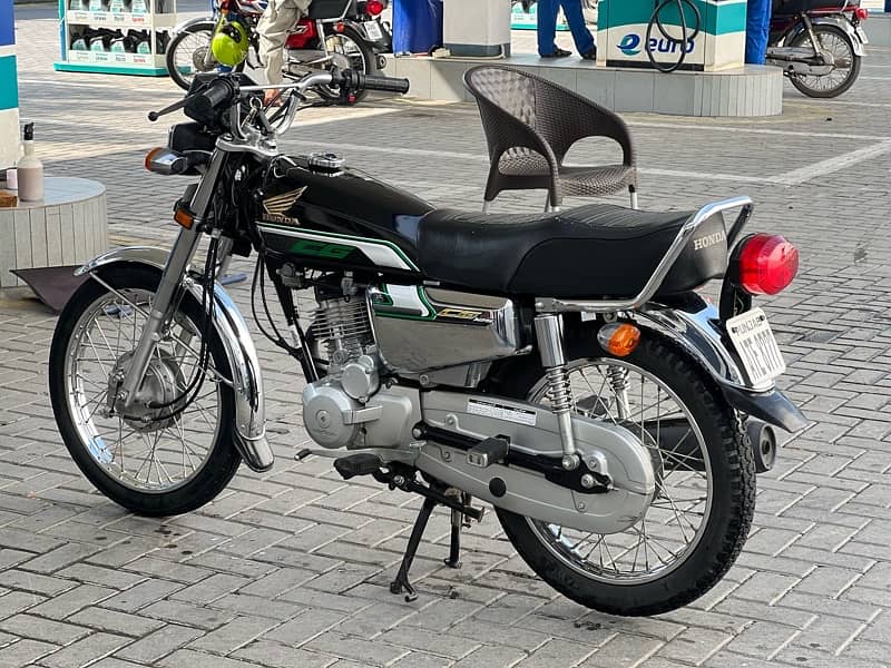 Honda 125 SE 1