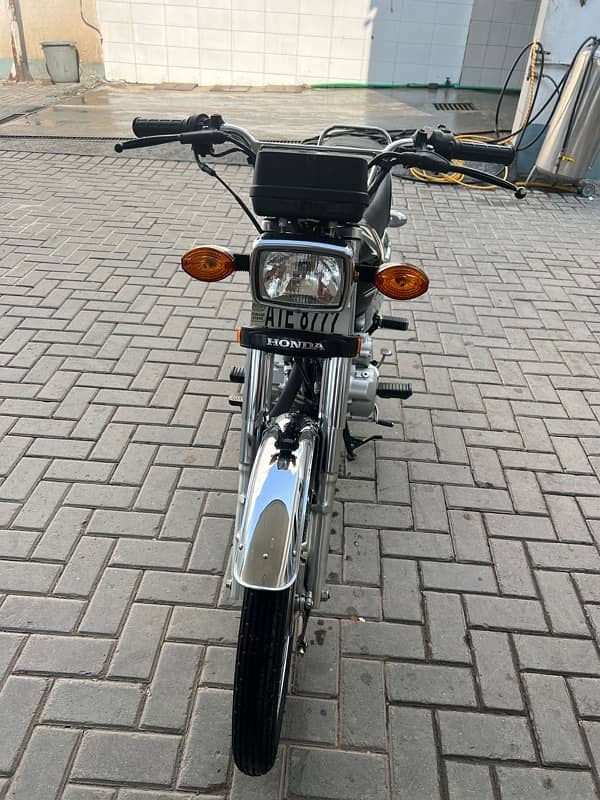 Honda 125 SE 8