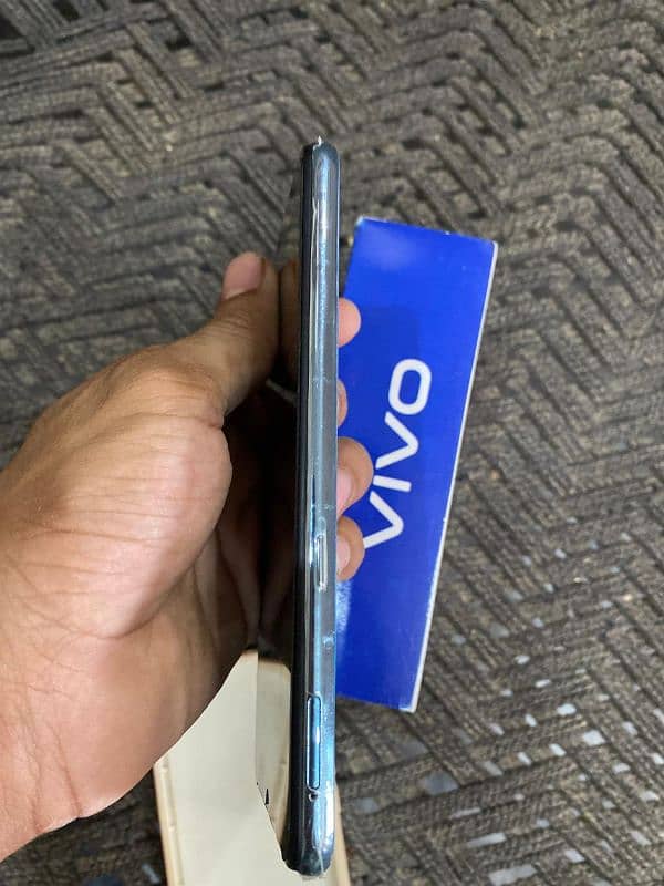 vivo s1 8/256gb good condition 3