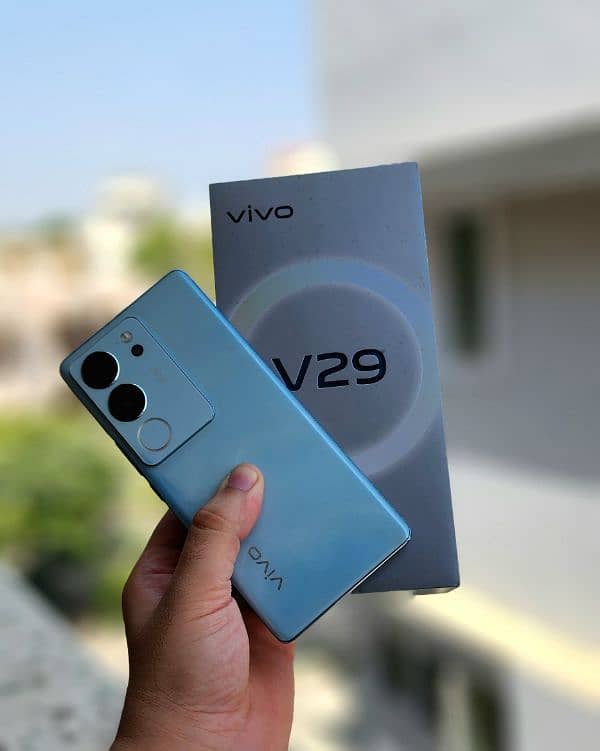 VIVO V29 BRAND NEW COMPLETE BOX 7