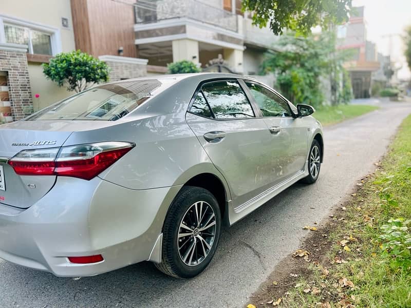 Toyota Corolla Altis 2020 4