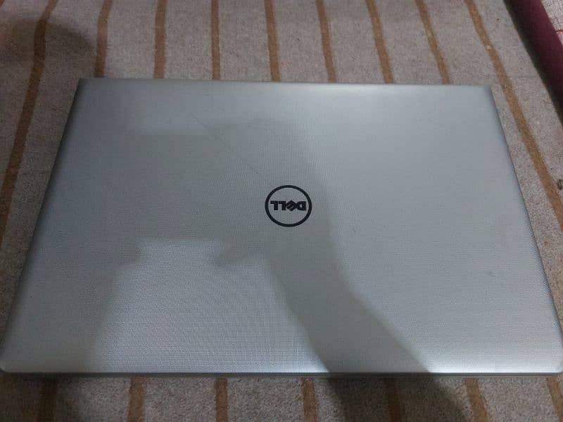 Dell Inspiron 5759 1