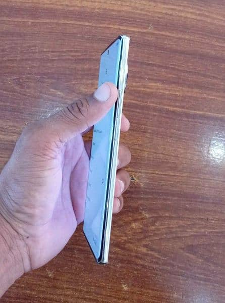 Tecno spark 20 pro plus 3