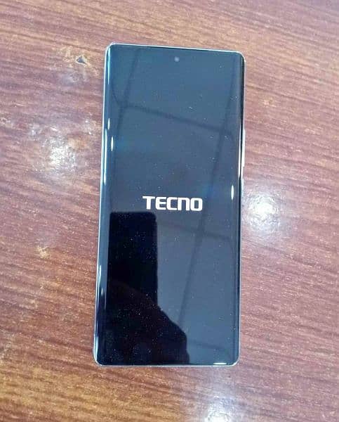 Tecno spark 20 pro plus 4