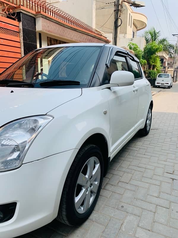 Suzuki Swift 2019 Dlx 5