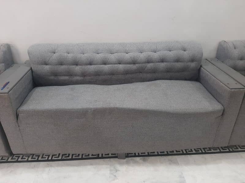 5 seater sofa set and 7 seater for sale 3