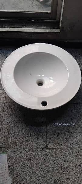 round shape vanity 1