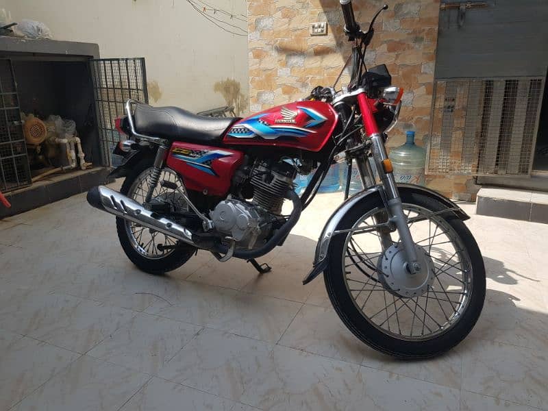 HONDA 125 RED MODEL 2024 1