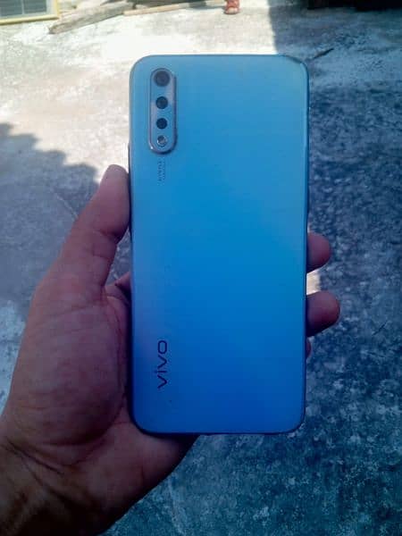 vivo s1 4/128 4