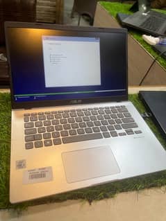 ASUS Core i3 3.80 Ghz 10th Generation Turbo processor speed 0