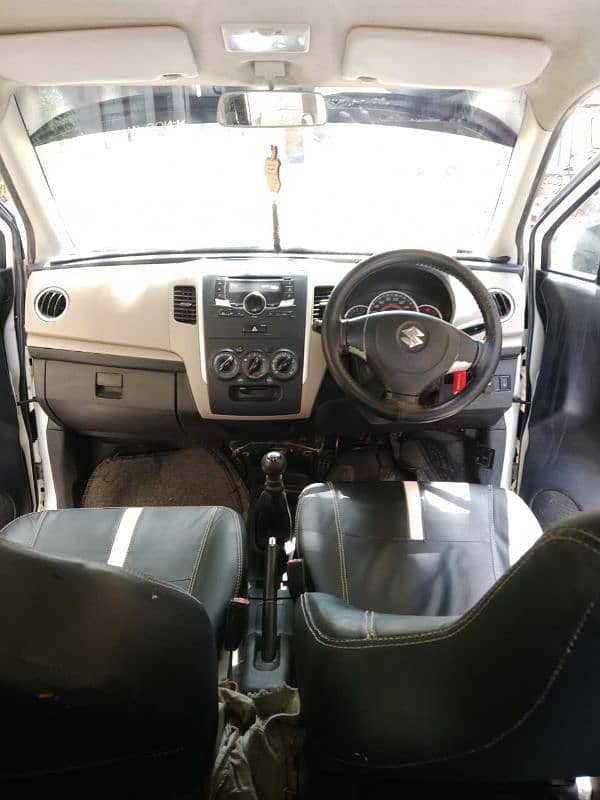 Suzuki Wagon R 2017 11