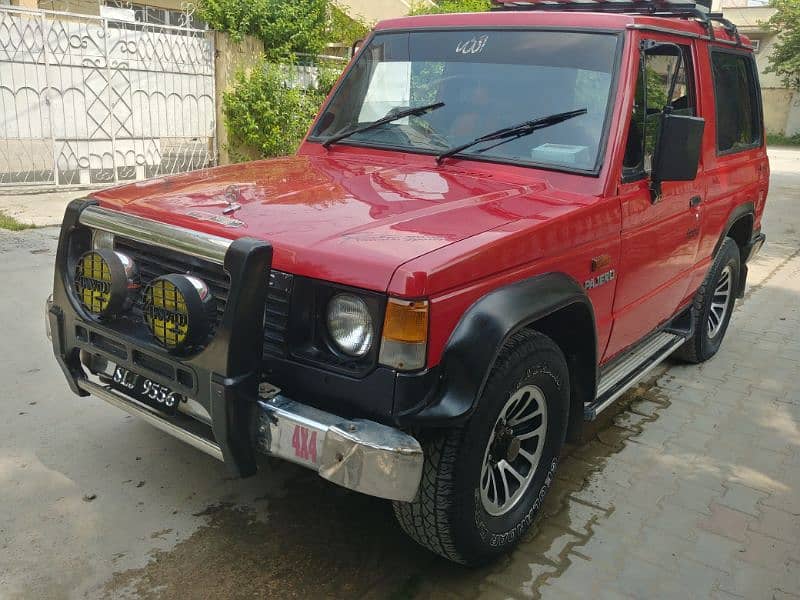 Mitsubishi Pajero 1983 3