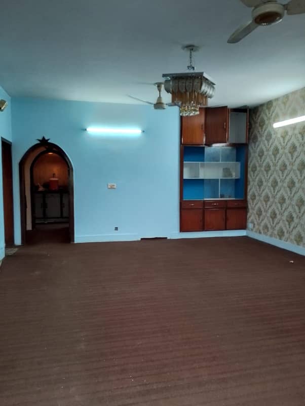 10 Marla Upper Portion For Rent In L Block Model Town Lahore 0