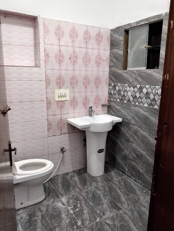 10 Marla Upper Portion For Rent In L Block Model Town Lahore 6