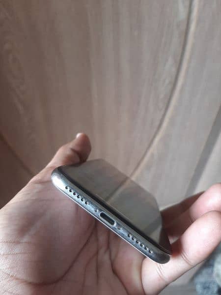 iPhone X 256GB PTA Apporved 4