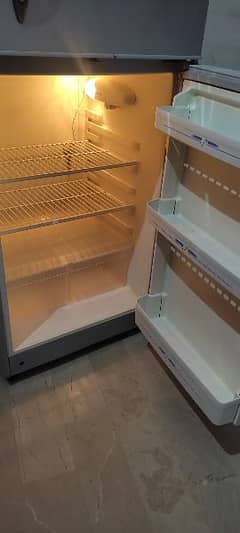 haier refrigerator hrf 270