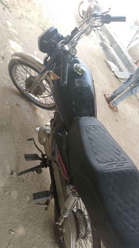 Honda/CG125 . . . please ad Pura parhan 1