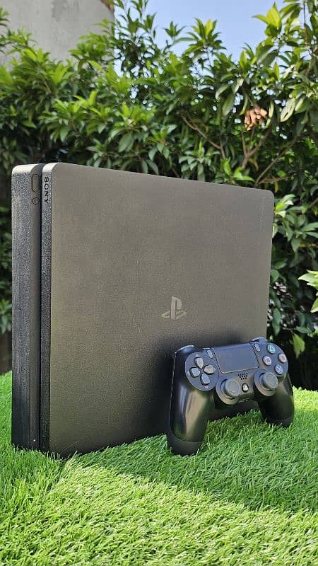 Sony Playstation PS4 Slim 1TB 3