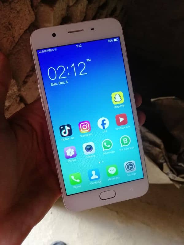 Oppo f1s 3Gb / 32Gb Mobile 4G \ No vivo infinix tecno huawei samsung 3