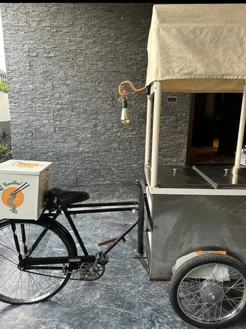 Food cart with cycle 1