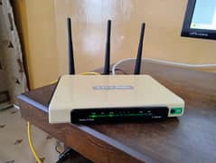 TP-Link Router 3 Antenna